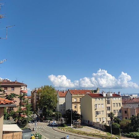 '2R' City Center Holidays And Workstays 里耶卡 外观 照片