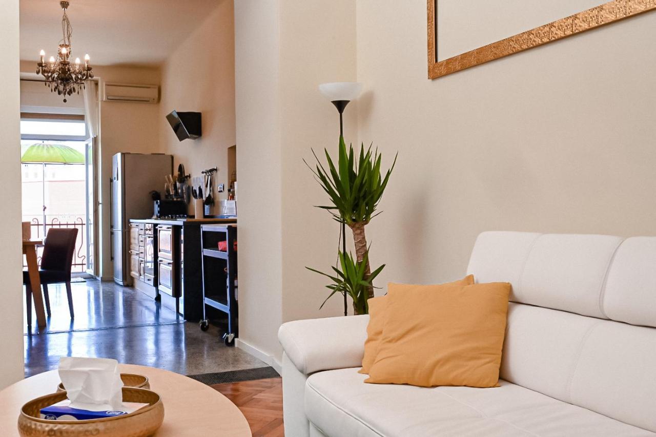 '2R' City Center Holidays And Workstays 里耶卡 外观 照片