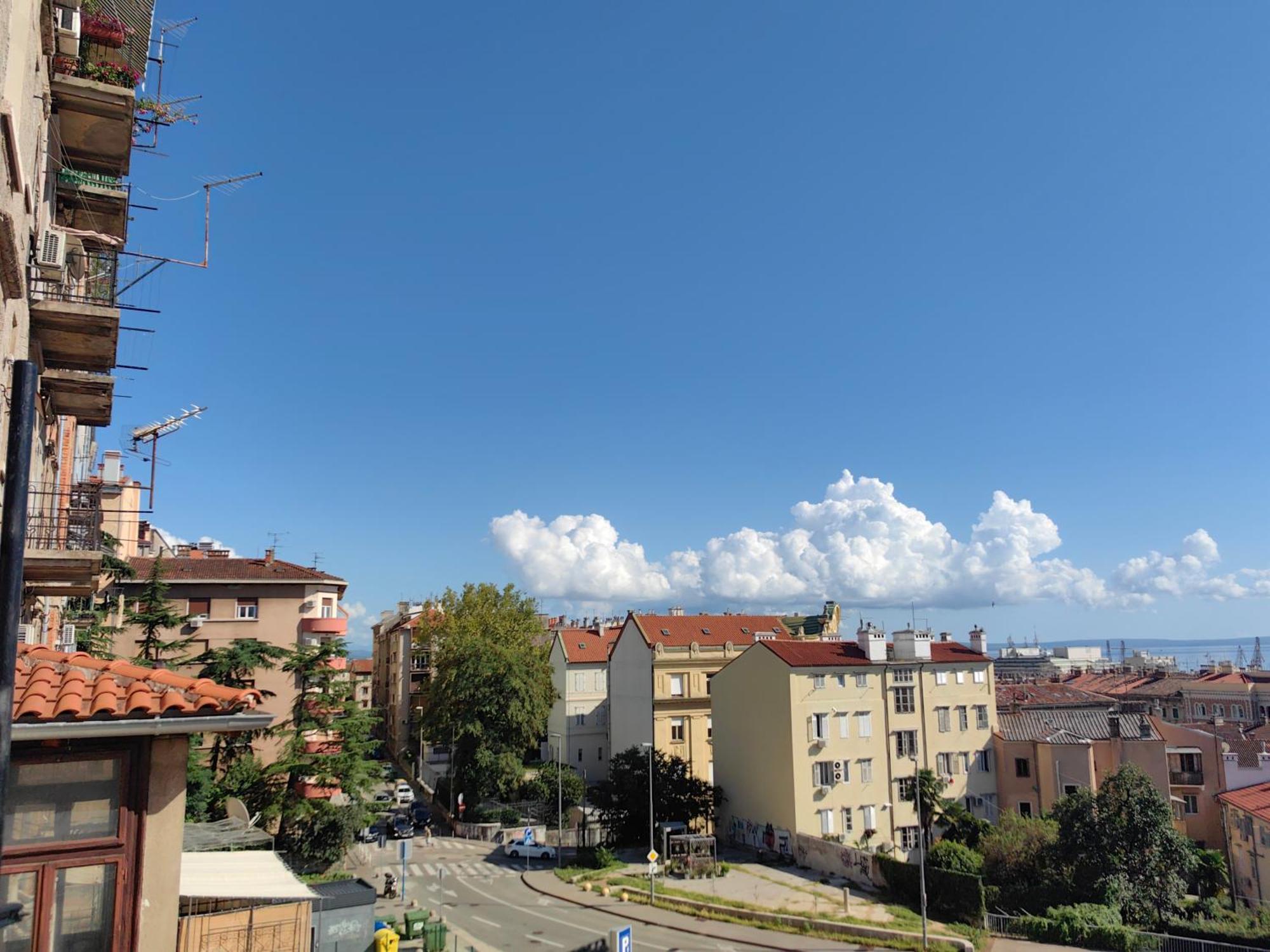 '2R' City Center Holidays And Workstays 里耶卡 外观 照片